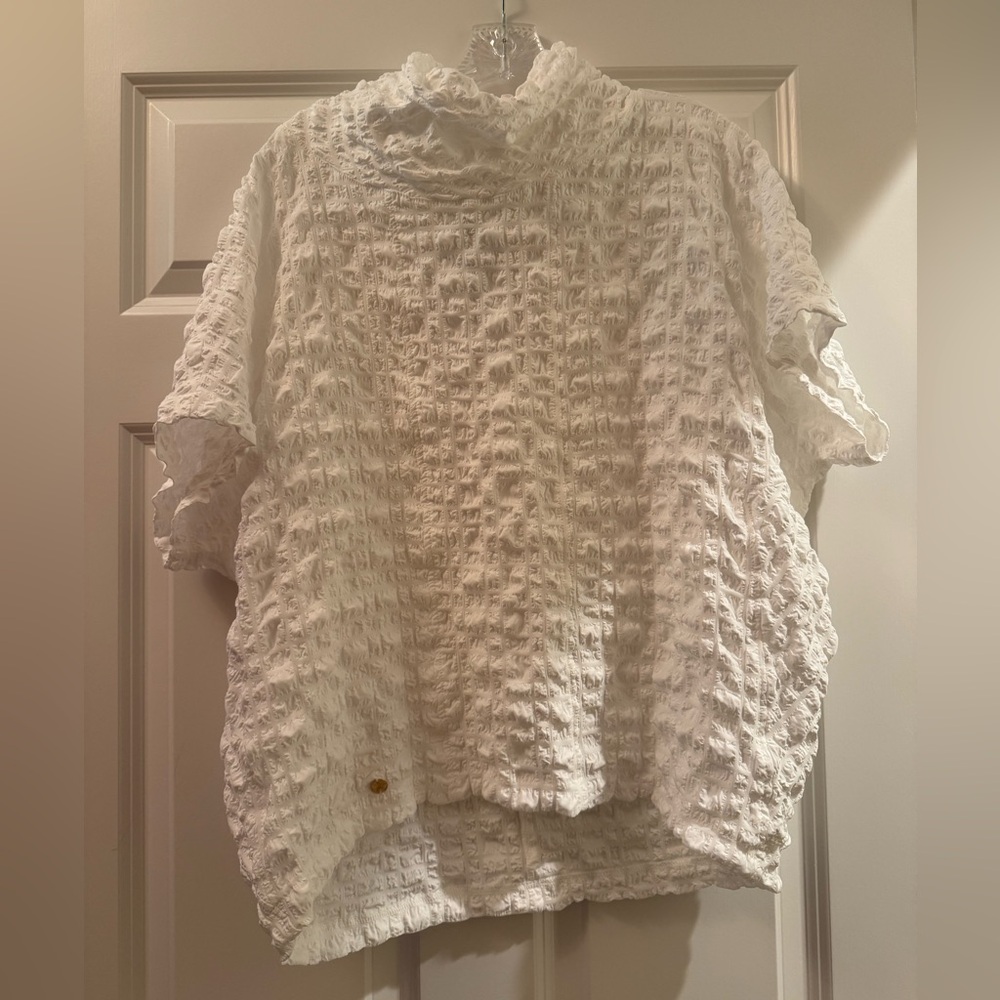 Joseph Ribkoff Boxy Waffle top Size 4 like new